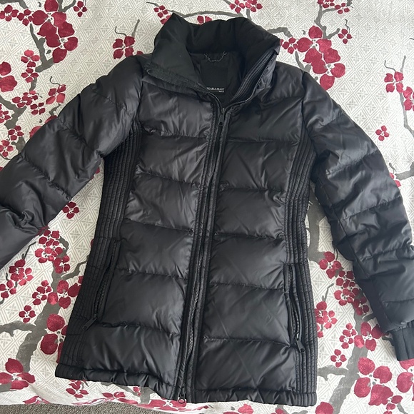Aritzia "A Moveable Feast" Puffer Coat - Picture 1 of 7